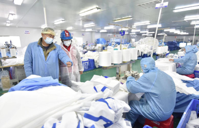 國網(wǎng)武漢新洲供電公司為醫(yī)療物資生產(chǎn)提供堅強電力保障