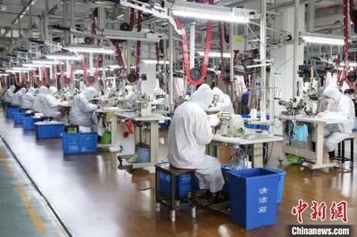 誕生于金銀潭醫(yī)院的“上海發(fā)明” 三天從圖紙變醫(yī)護(hù)人員防護(hù)用品